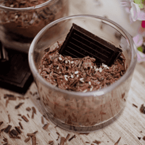 Savane & Mousson Traiteur - Nuage noir d'Abidjan mousse au chocolat noir et sésame torréfié